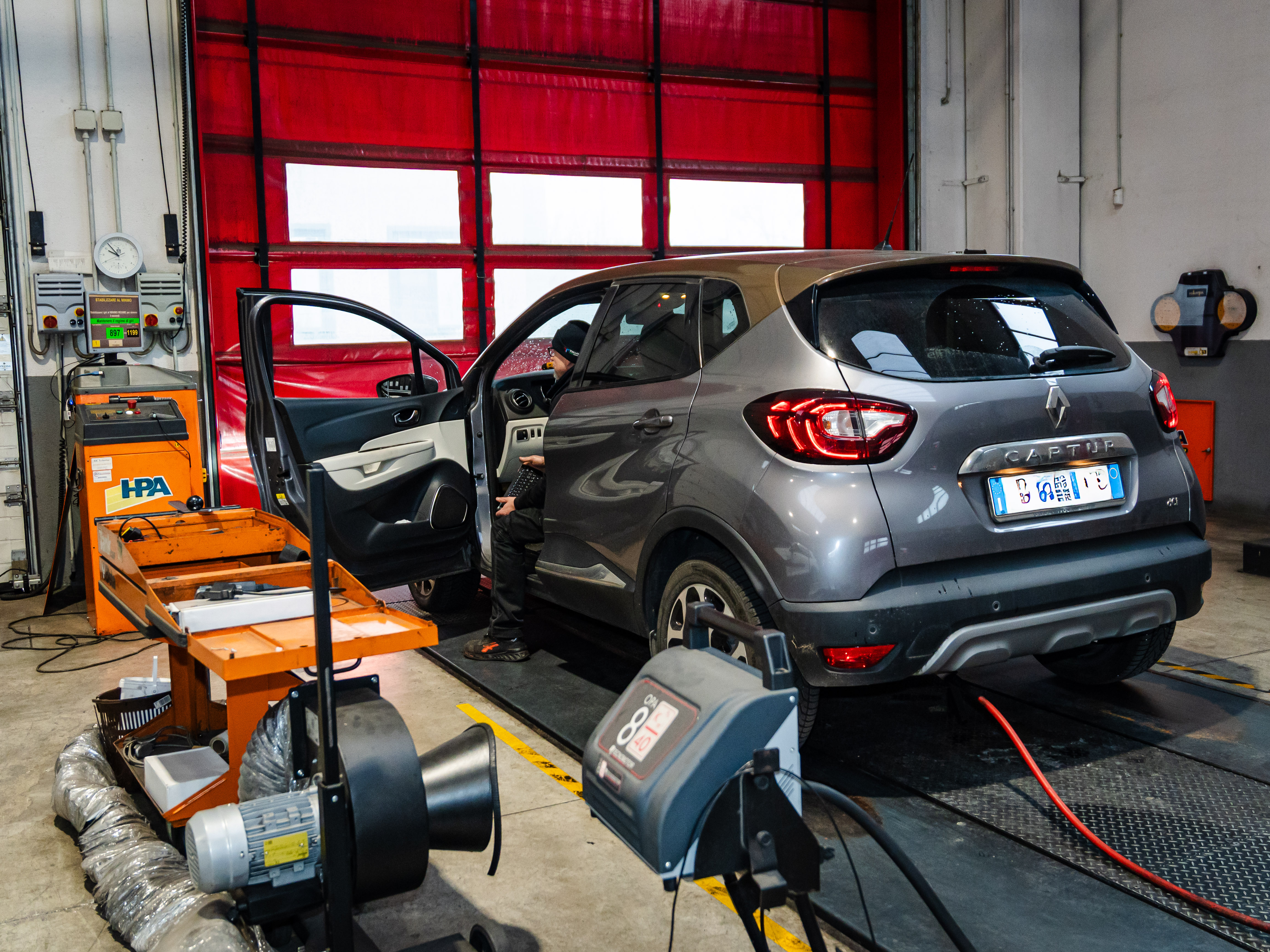 Centro revisioni — linea controllo